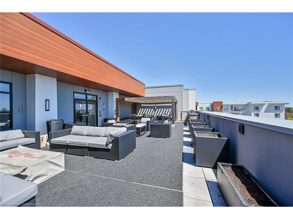 









320


Plains

Road East, 312,
Burlington,




ON
L7T 0C1


