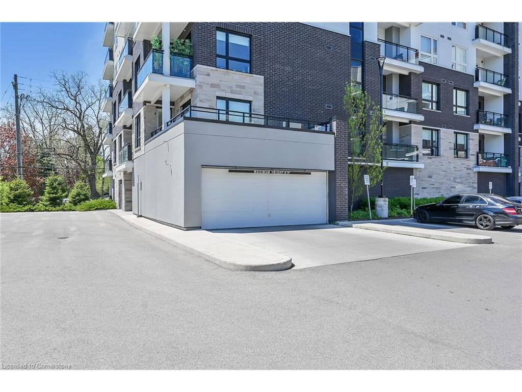 









320


Plains

Road East, 312,
Burlington,




ON
L7T 0C1


