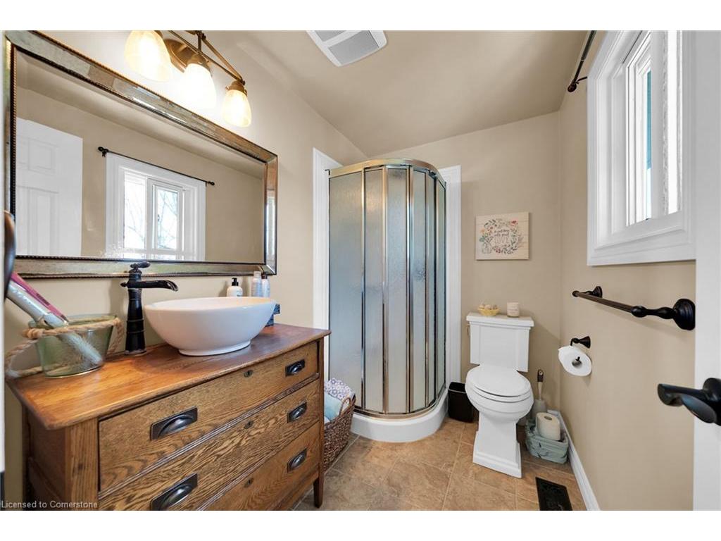 









21


Hughson

Street,
Branchton,




ON
N0B 1L0

