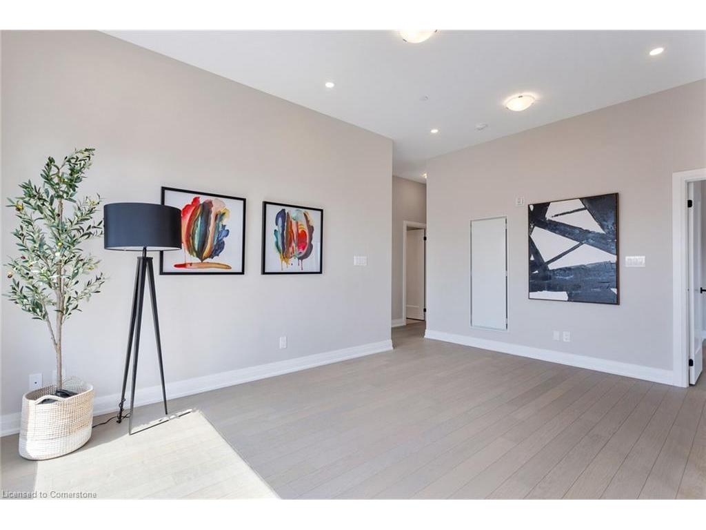 









3285


Carding Mill

Trail, 503,
Oakville,




ON
L6M 5P8

