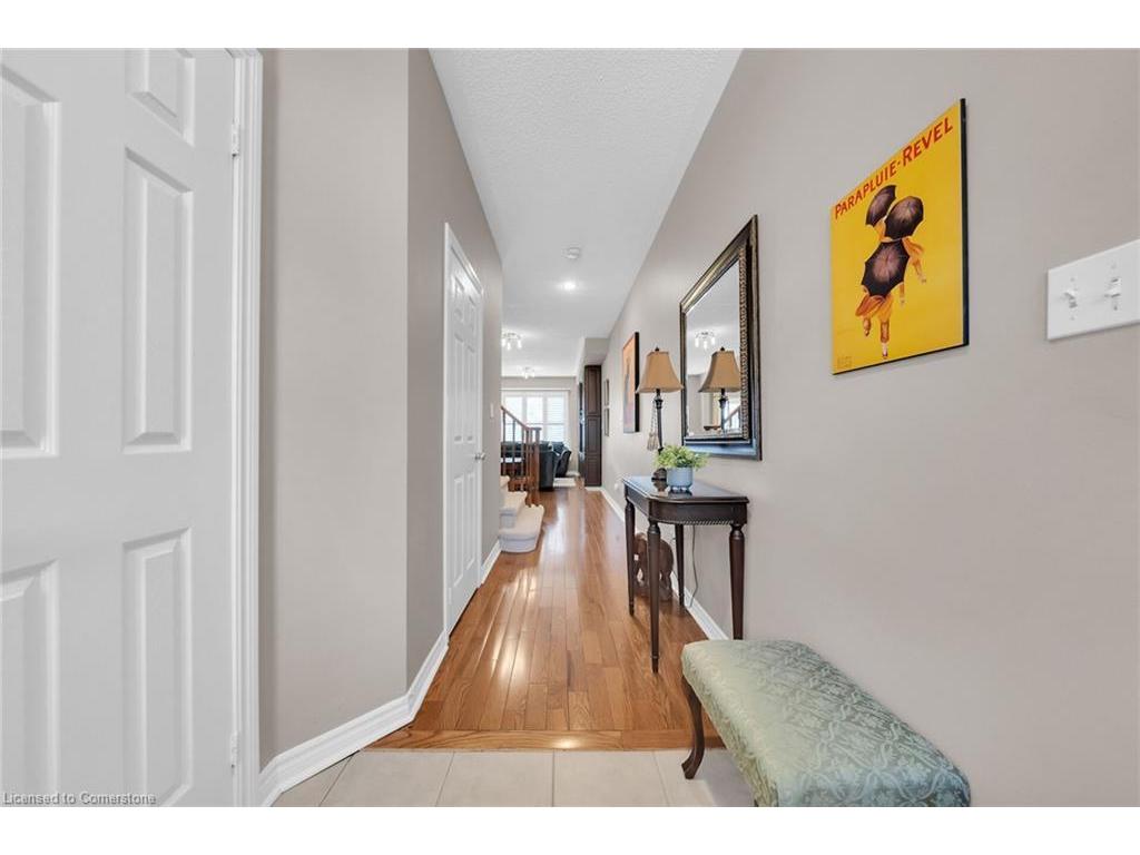 









300


Ravineview

Way, 41,
Oakville,




ON
L6H 7J2

