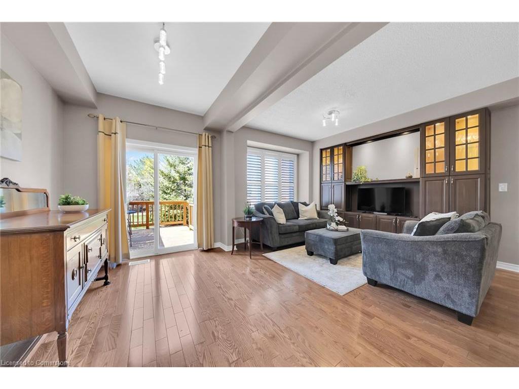 









300


Ravineview

Way, 41,
Oakville,




ON
L6H 7J2

