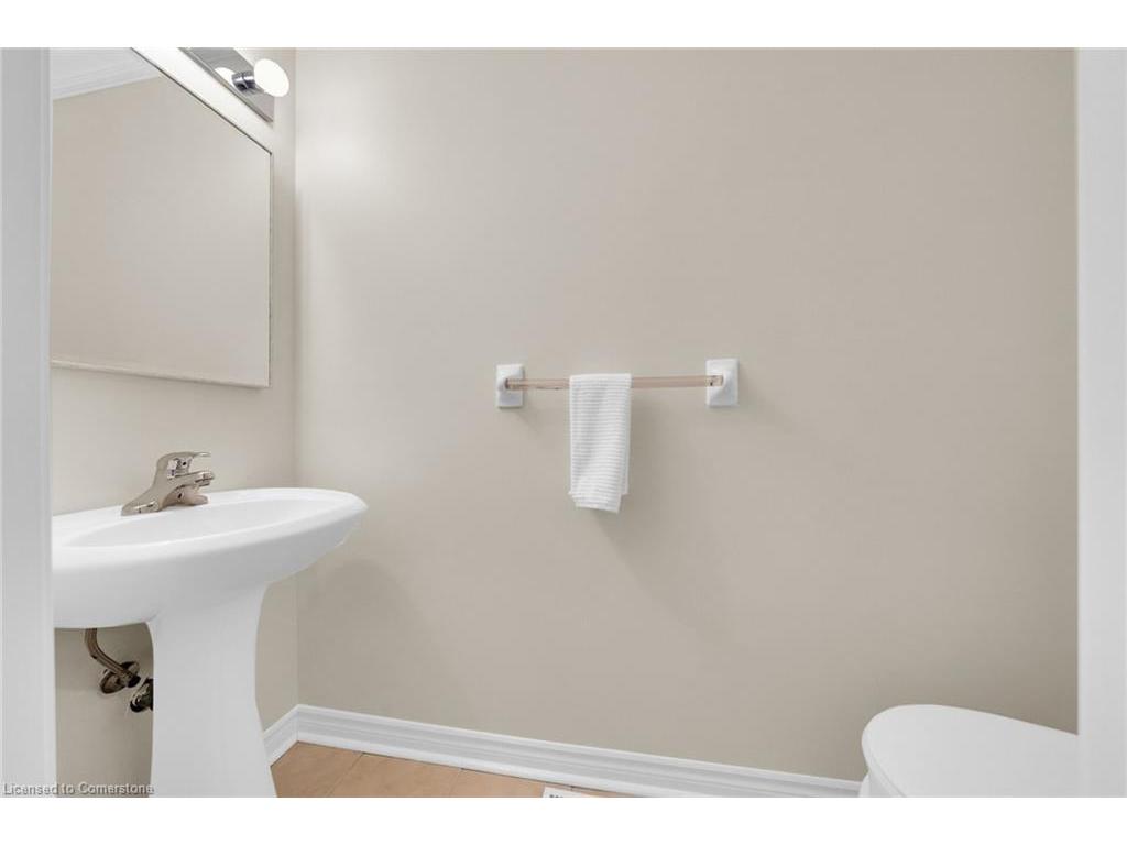 









300


Ravineview

Way, 41,
Oakville,




ON
L6H 7J2

