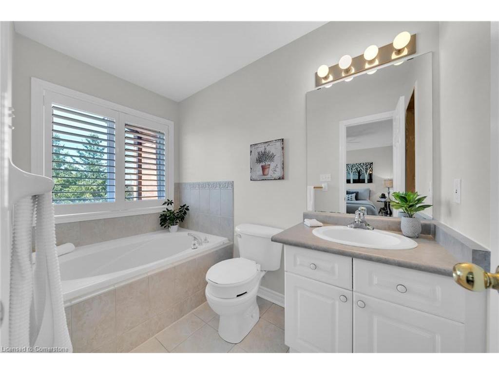 









300


Ravineview

Way, 41,
Oakville,




ON
L6H 7J2

