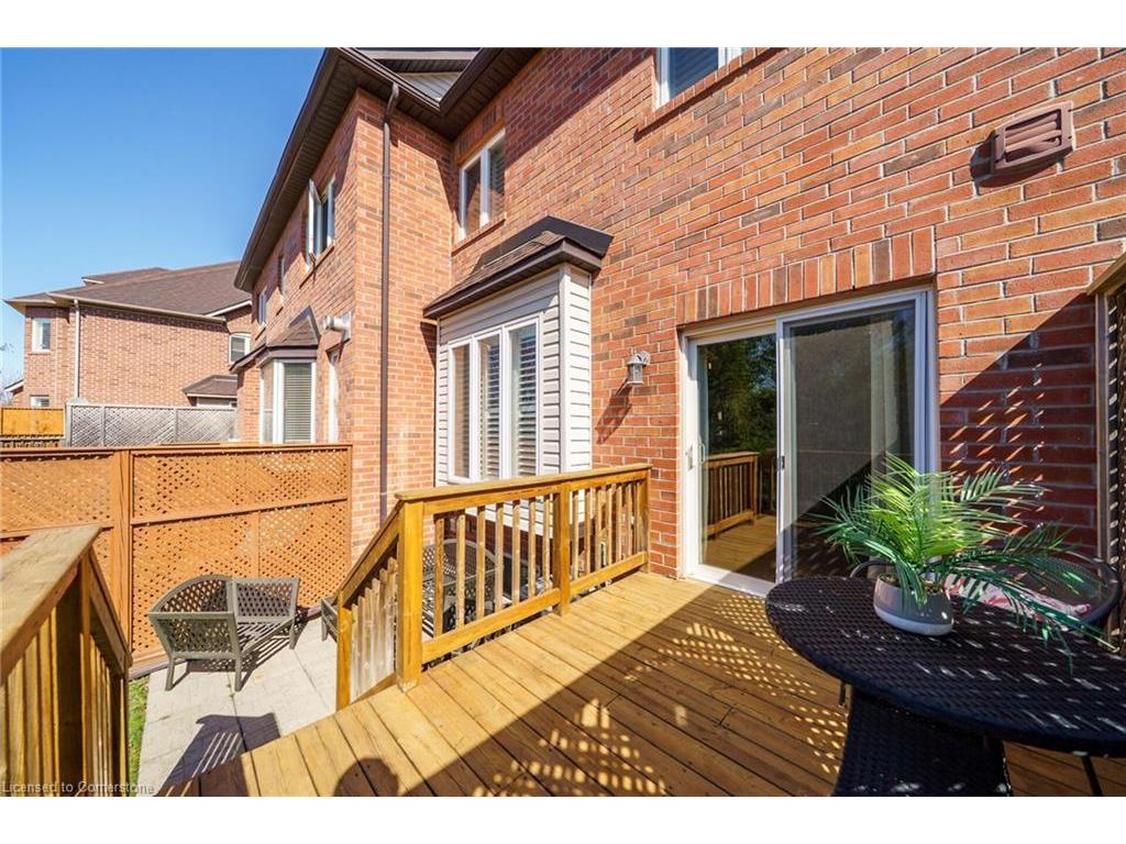 









300


Ravineview

Way, 41,
Oakville,




ON
L6H 7J2

