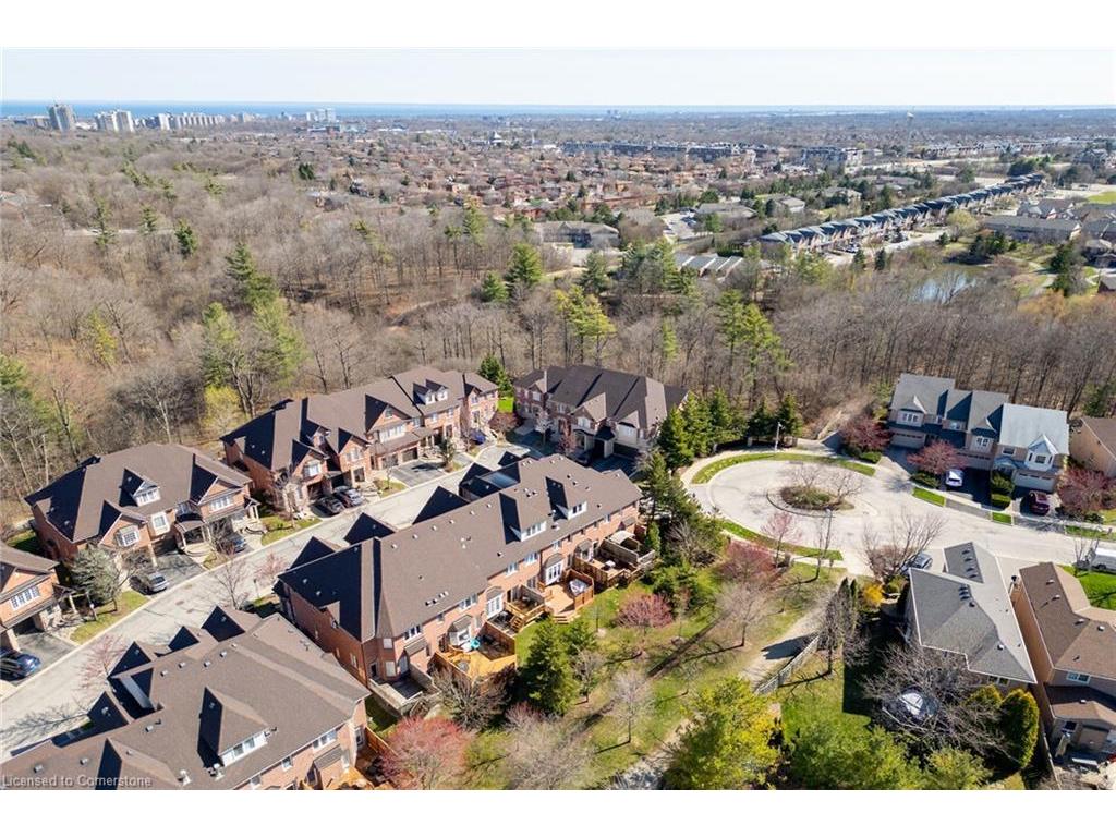 









300


Ravineview

Way, 41,
Oakville,




ON
L6H 7J2

