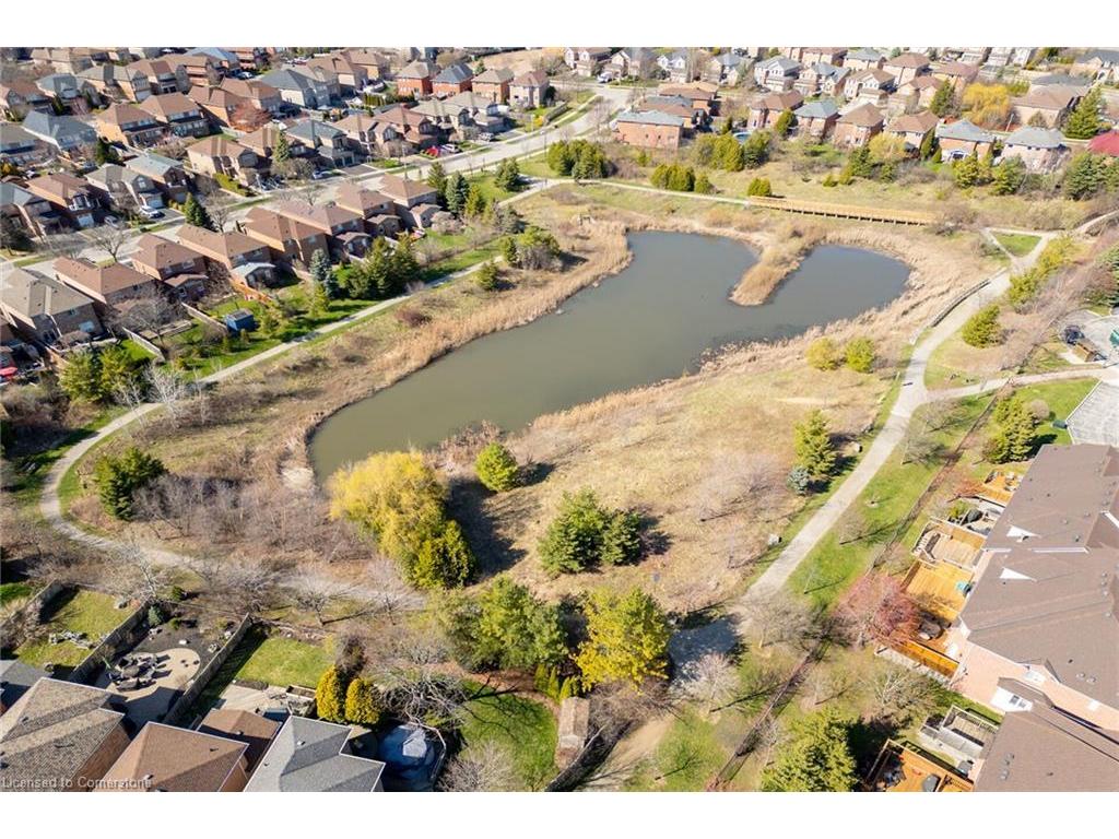 









300


Ravineview

Way, 41,
Oakville,




ON
L6H 7J2

