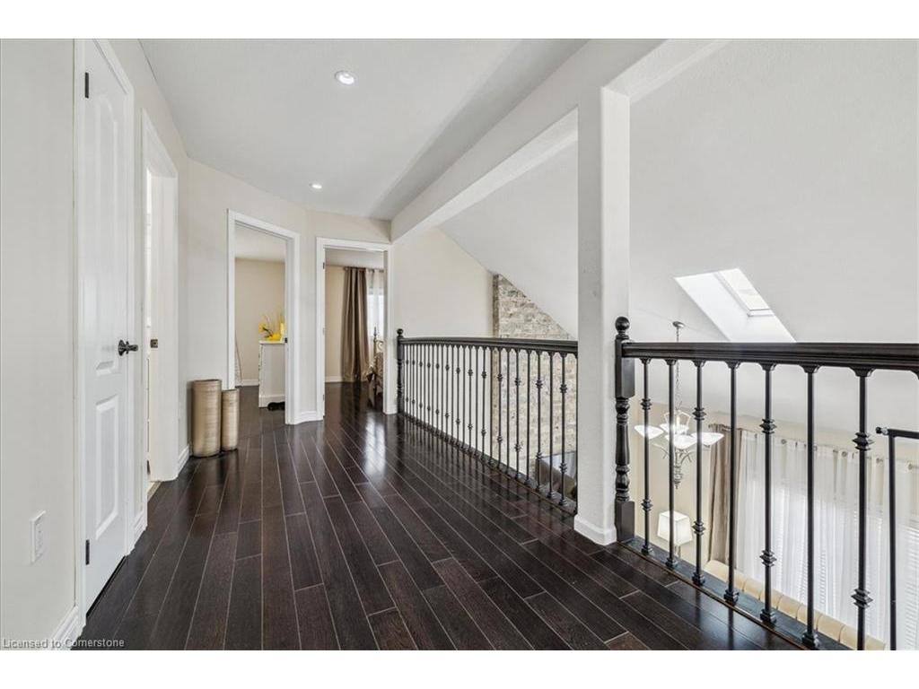 









82


Dulgaren

Street,
Hamilton,




ON
L8W 3Y8

