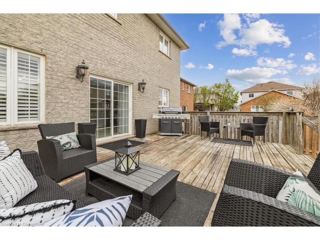 









82


Dulgaren

Street,
Hamilton,




ON
L8W 3Y8

