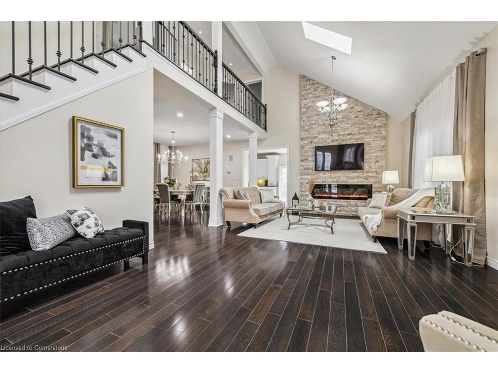 









82


Dulgaren

Street,
Hamilton,




ON
L8W 3Y8

