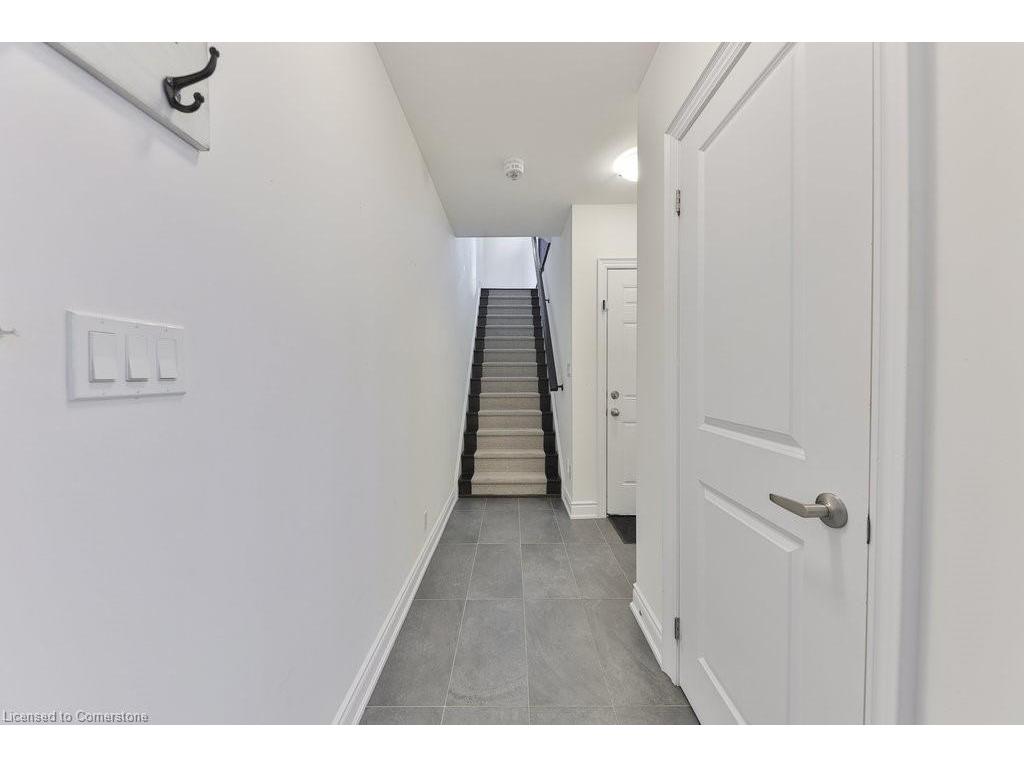 









2160


Trafalgar

Road, 10,
Oakville,




ON
L6H 7H2

