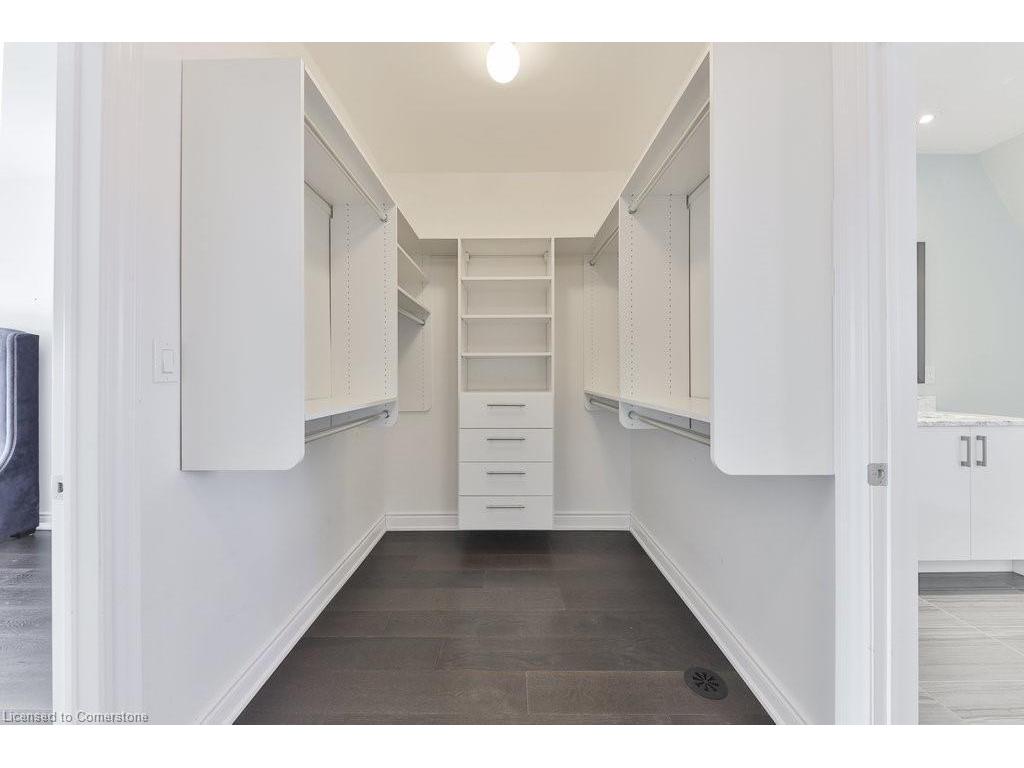 









2160


Trafalgar

Road, 10,
Oakville,




ON
L6H 7H2

