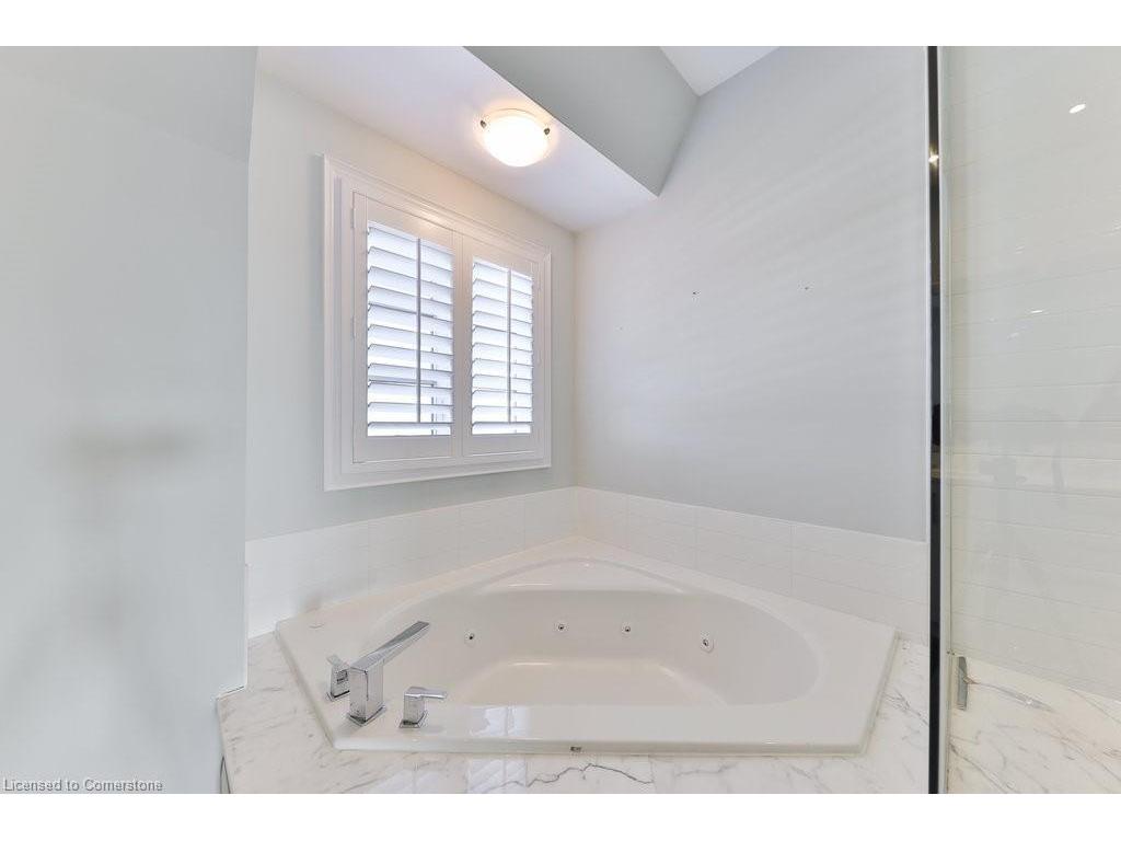 









2160


Trafalgar

Road, 10,
Oakville,




ON
L6H 7H2


