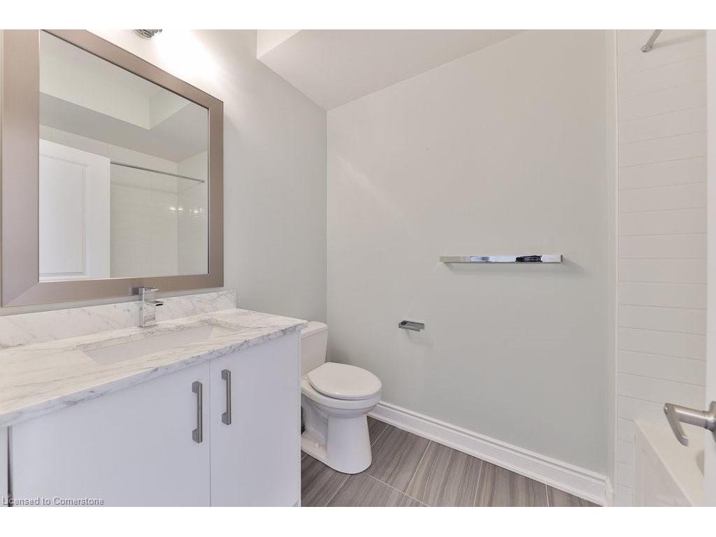 









2160


Trafalgar

Road, 10,
Oakville,




ON
L6H 7H2

