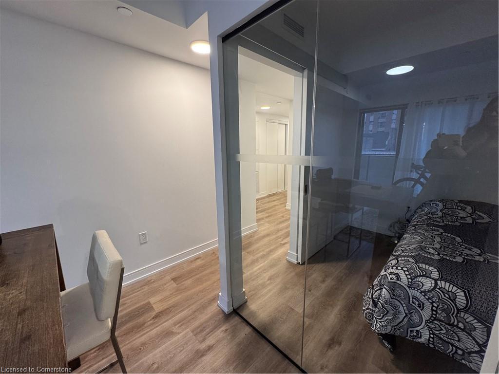 









1


Jarvis

Street, 401,
Hamilton,




ON
L8R 3J2

