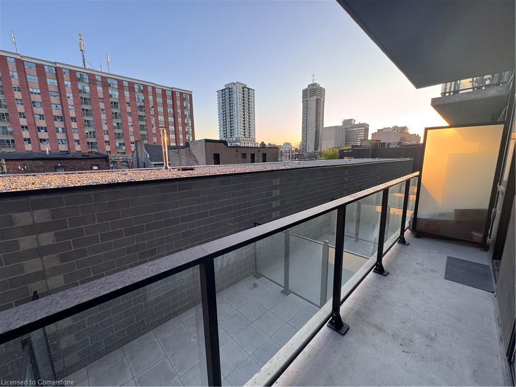 









1


Jarvis

Street, 401,
Hamilton,




ON
L8R 3J2


