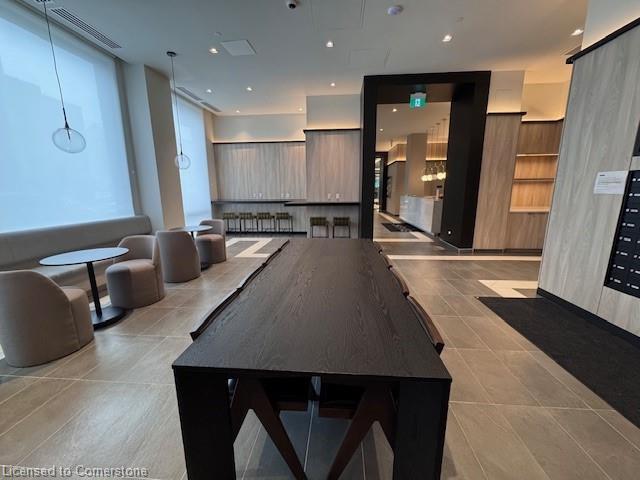 









1


Jarvis

Street, 401,
Hamilton,




ON
L8R 3J2

