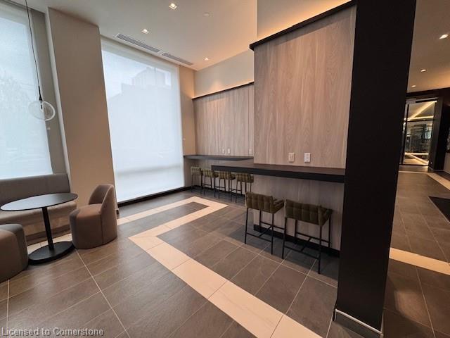 









1


Jarvis

Street, 401,
Hamilton,




ON
L8R 3J2

