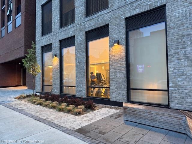 









1


Jarvis

Street, 401,
Hamilton,




ON
L8R 3J2


