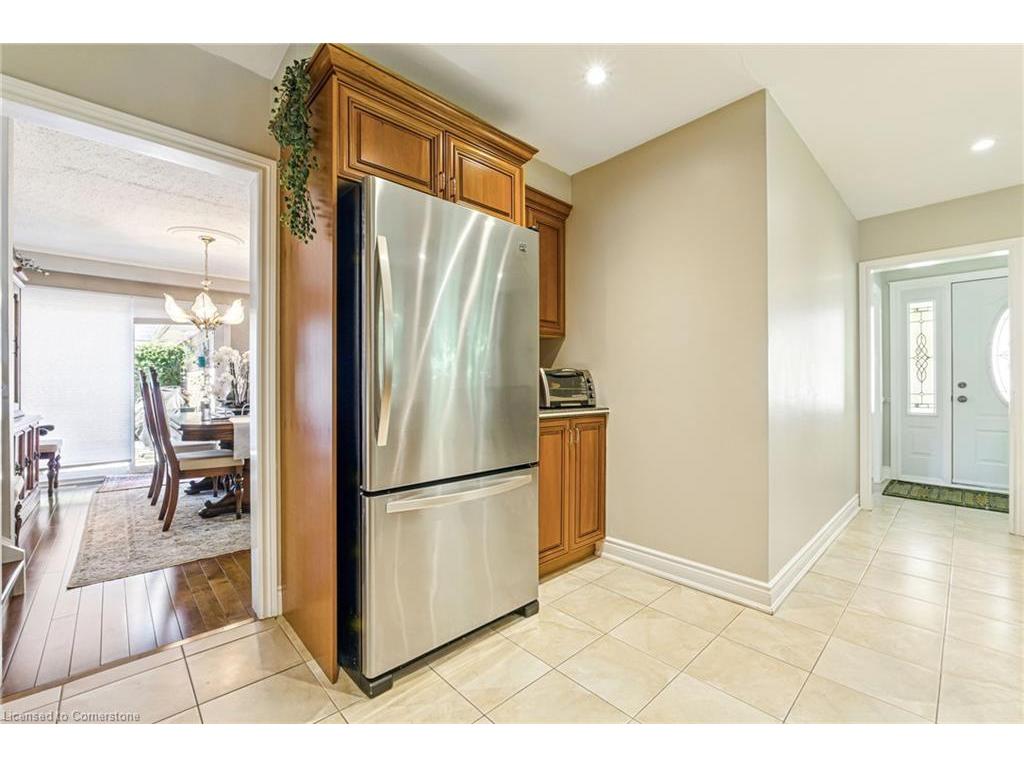 









296


Glen Afton

Drive,
Burlington,




ON
L7L 1H1

