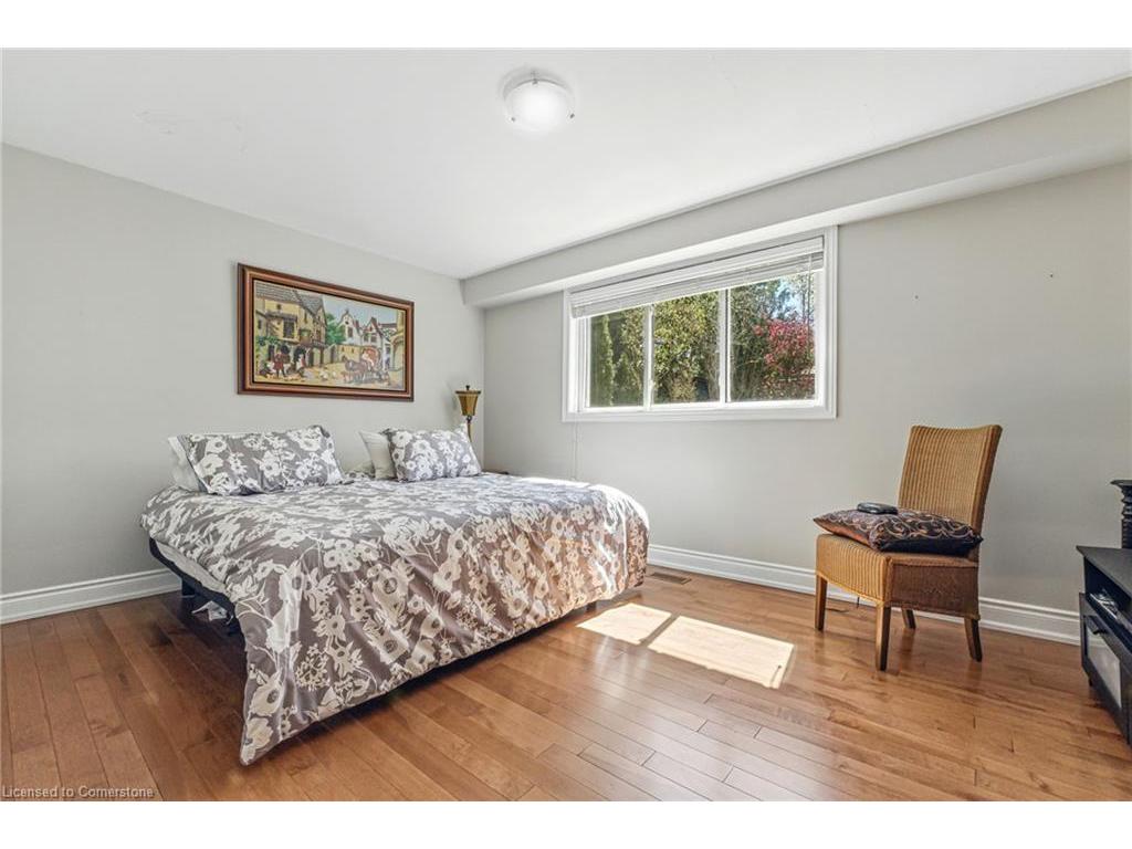 









296


Glen Afton

Drive,
Burlington,




ON
L7L 1H1

