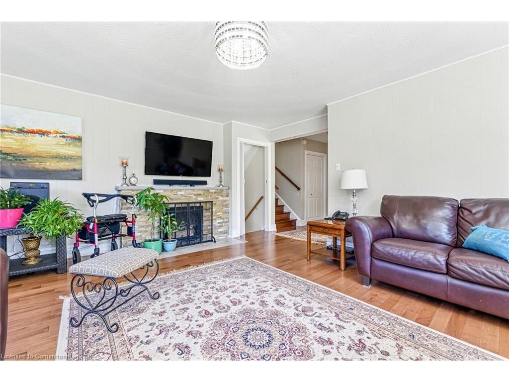 









296


Glen Afton

Drive,
Burlington,




ON
L7L 1H1

