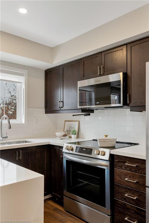 









15


Hays

Boulevard, 10,
Oakville,




ON
L6H 0H8

