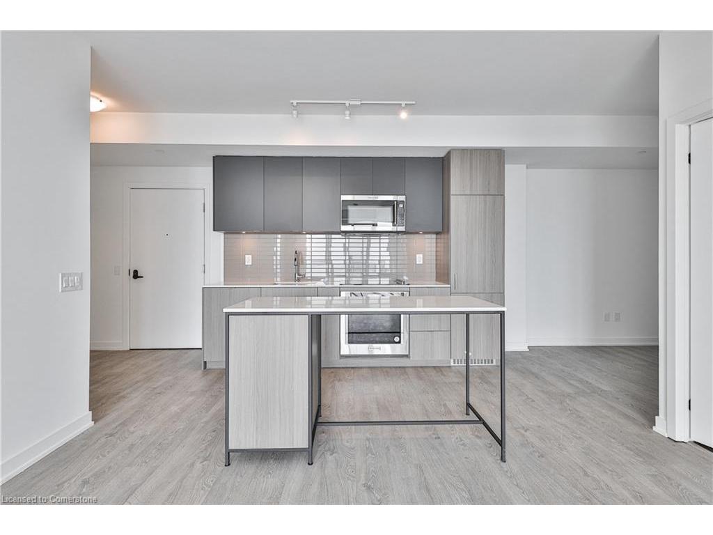 









220


Missinnihe

Way, 907,
Mississauga,




ON
L5H 1G5

