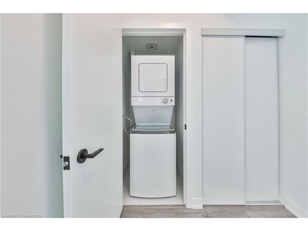









220


Missinnihe

Way, 907,
Mississauga,




ON
L5H 1G5

