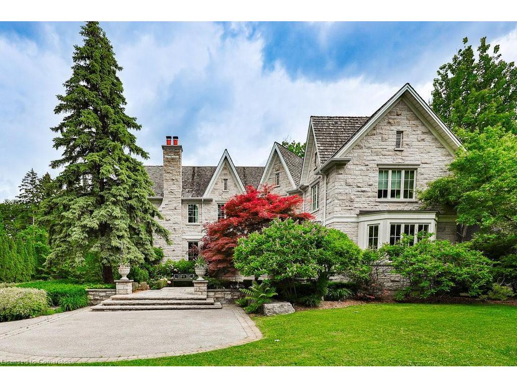 









1257


Tecumseh Park

Drive,
Mississauga,




ON
L5H 2W5


