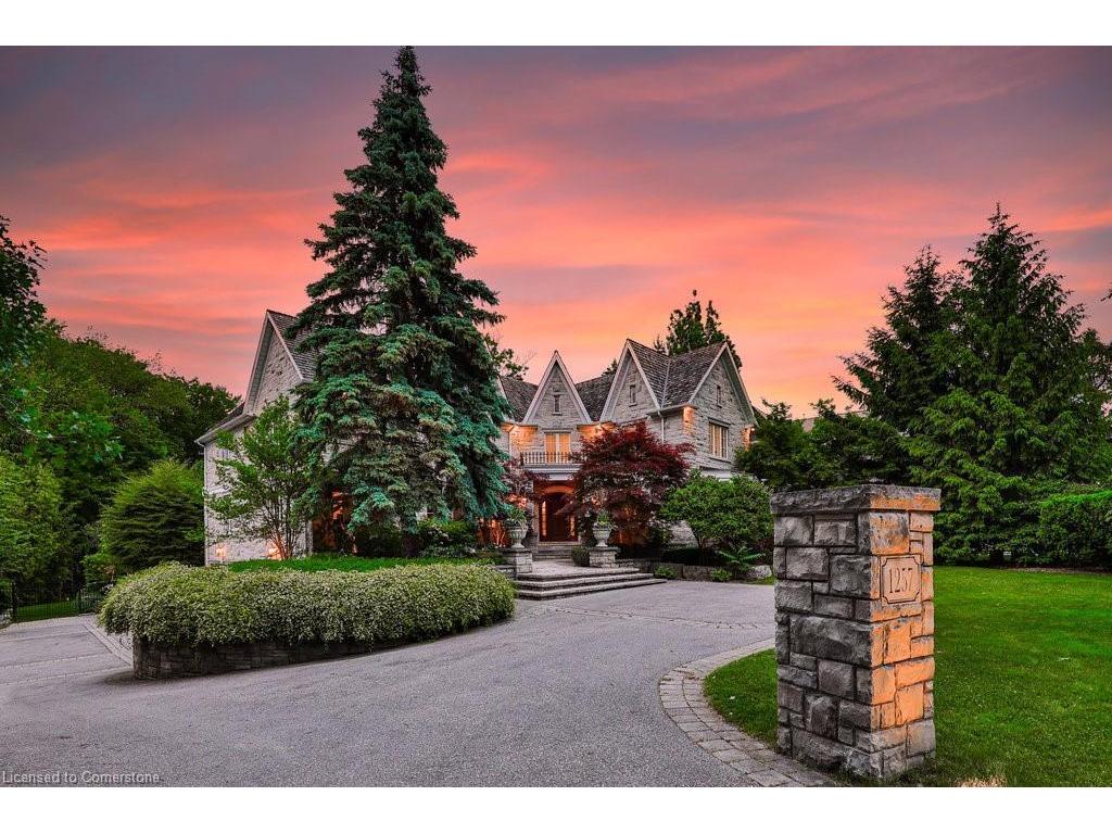 









1257


Tecumseh Park

Drive,
Mississauga,




ON
L5H 2W5

