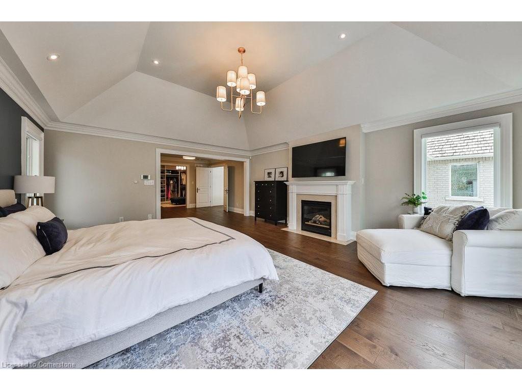 









1257


Tecumseh Park

Drive,
Mississauga,




ON
L5H 2W5

