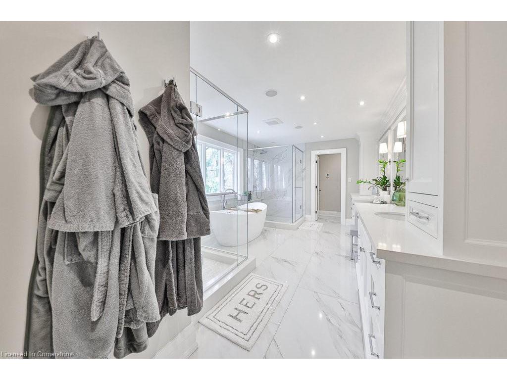 









1257


Tecumseh Park

Drive,
Mississauga,




ON
L5H 2W5

