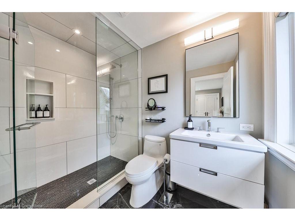 









1257


Tecumseh Park

Drive,
Mississauga,




ON
L5H 2W5

