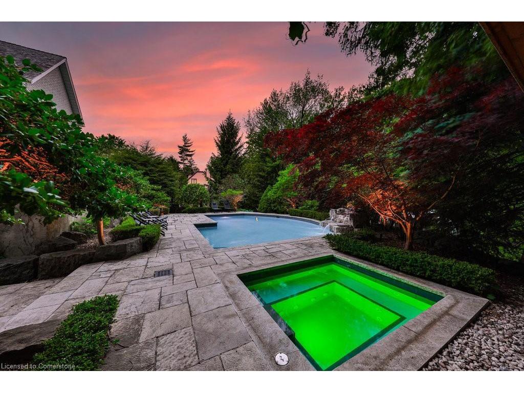 









1257


Tecumseh Park

Drive,
Mississauga,




ON
L5H 2W5

