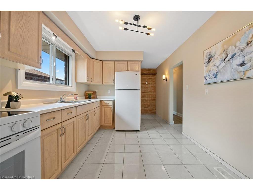 









131


Sanatorium

Road,
Hamilton,




ON
L9C 1Y9

