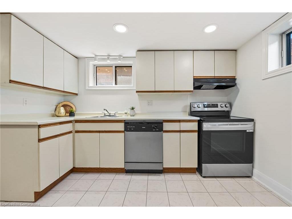 









131


Sanatorium

Road,
Hamilton,




ON
L9C 1Y9

