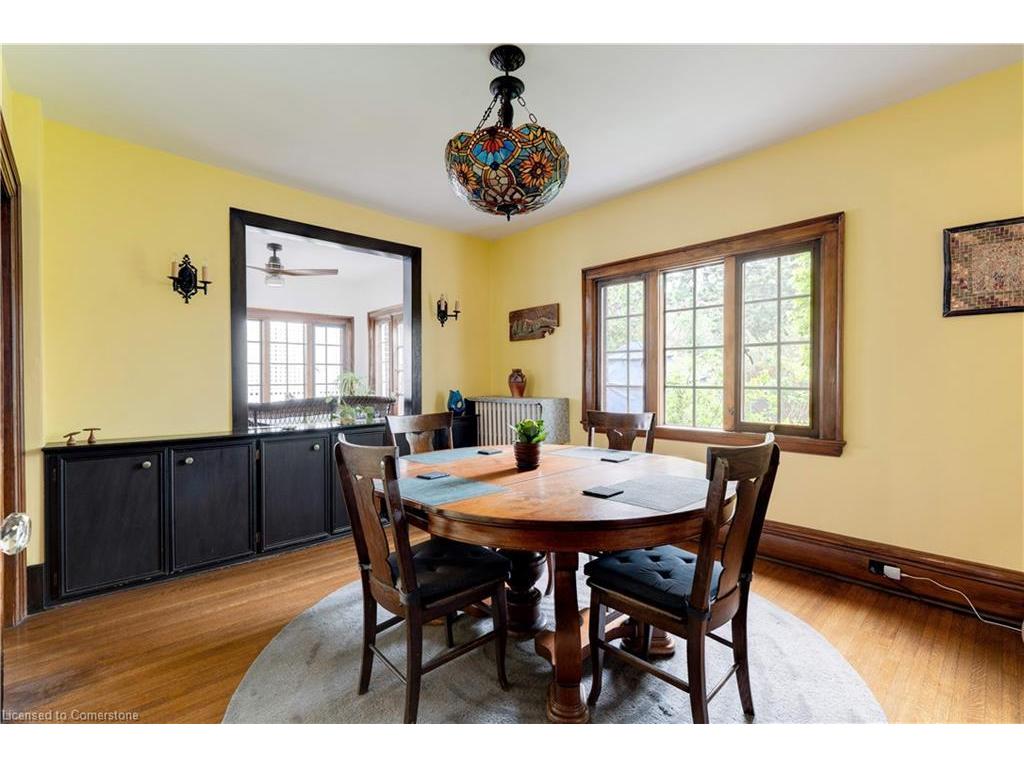 









8


Turner

Avenue,
Hamilton,




ON
L8P 3K5

