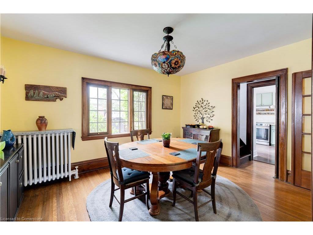 









8


Turner

Avenue,
Hamilton,




ON
L8P 3K5

