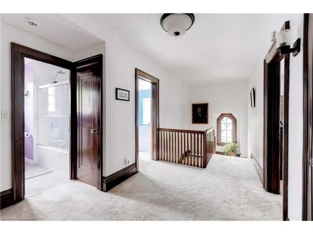 









8


Turner

Avenue,
Hamilton,




ON
L8P 3K5

