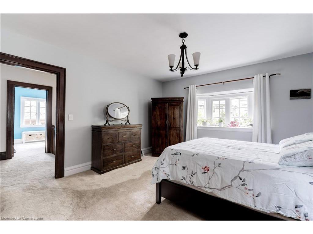 









8


Turner

Avenue,
Hamilton,




ON
L8P 3K5


