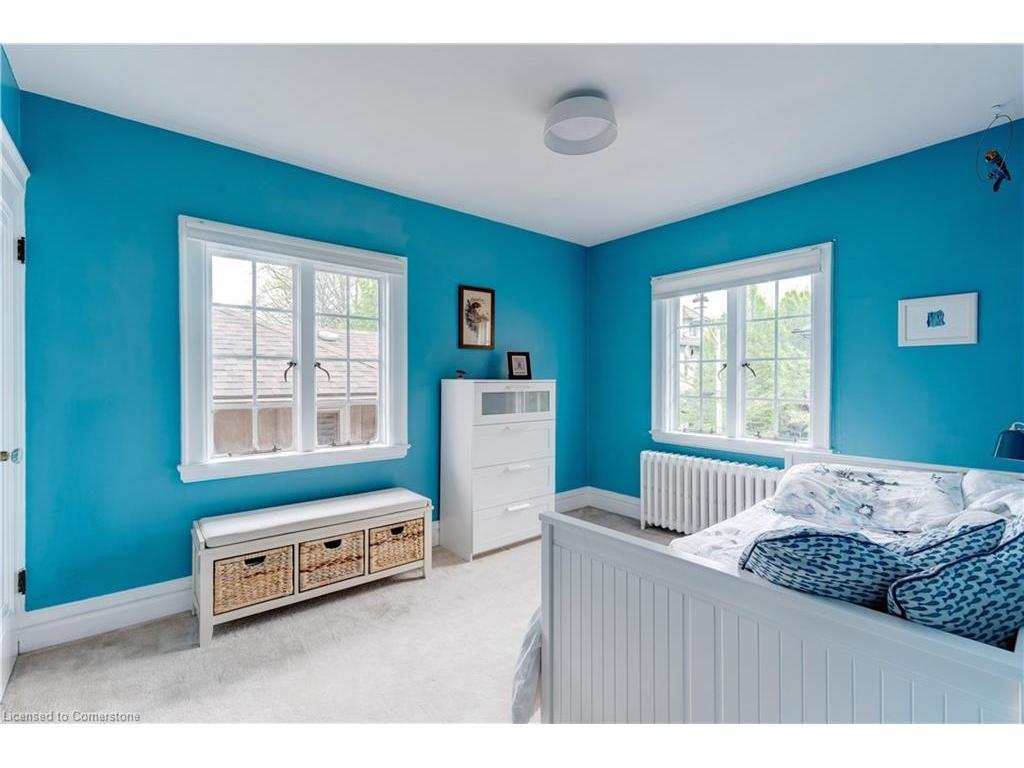 









8


Turner

Avenue,
Hamilton,




ON
L8P 3K5

