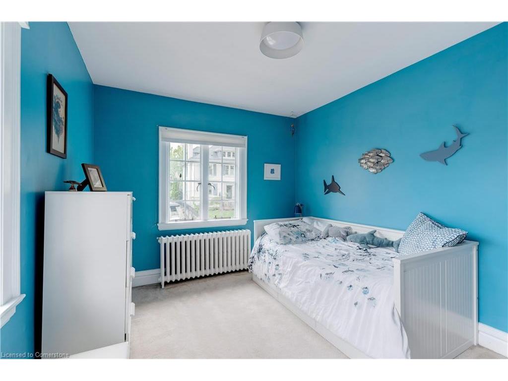 









8


Turner

Avenue,
Hamilton,




ON
L8P 3K5

