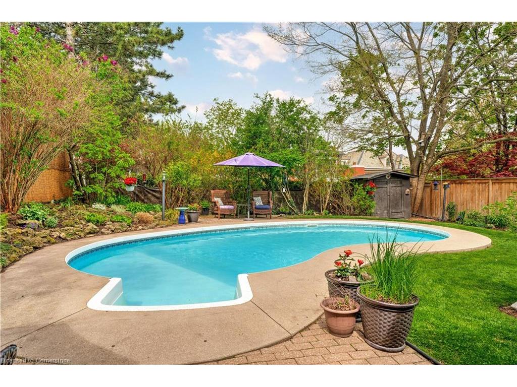 









8


Turner

Avenue,
Hamilton,




ON
L8P 3K5


