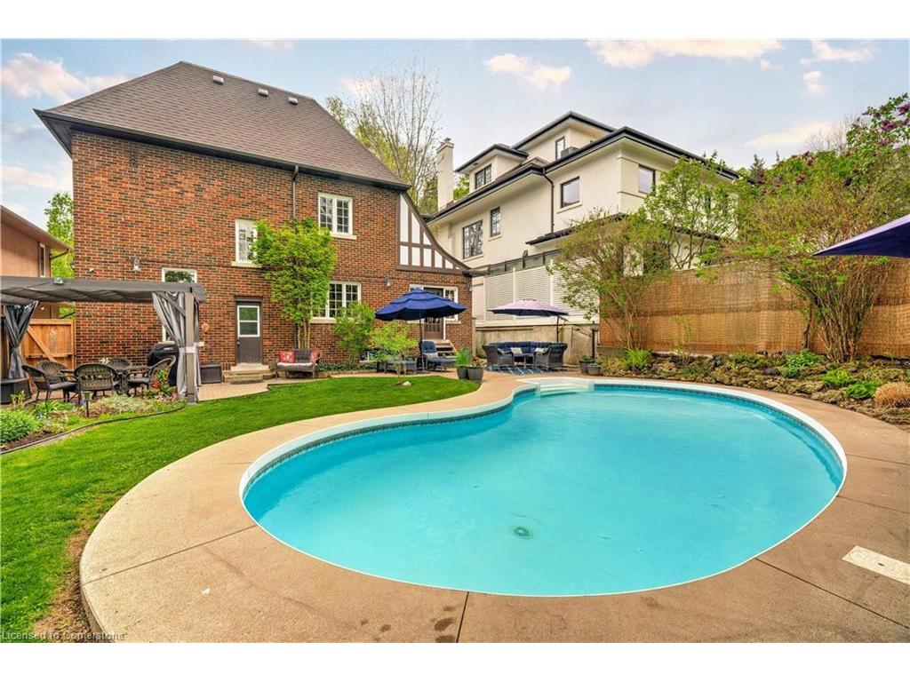 









8


Turner

Avenue,
Hamilton,




ON
L8P 3K5

