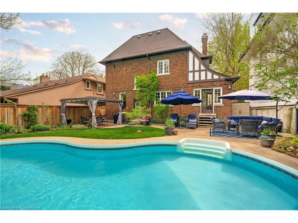 









8


Turner

Avenue,
Hamilton,




ON
L8P 3K5


