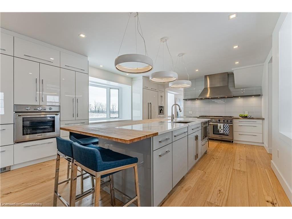









1748


Centre

Road,
Flamborough,







ON
L8N 2Z7


