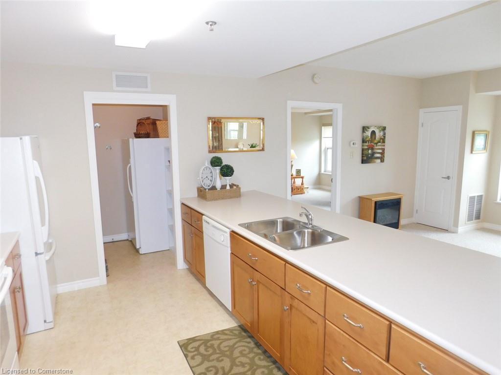 









317


Lock

Street West, 316,
Dunnville,




ON
N1A 0A1

