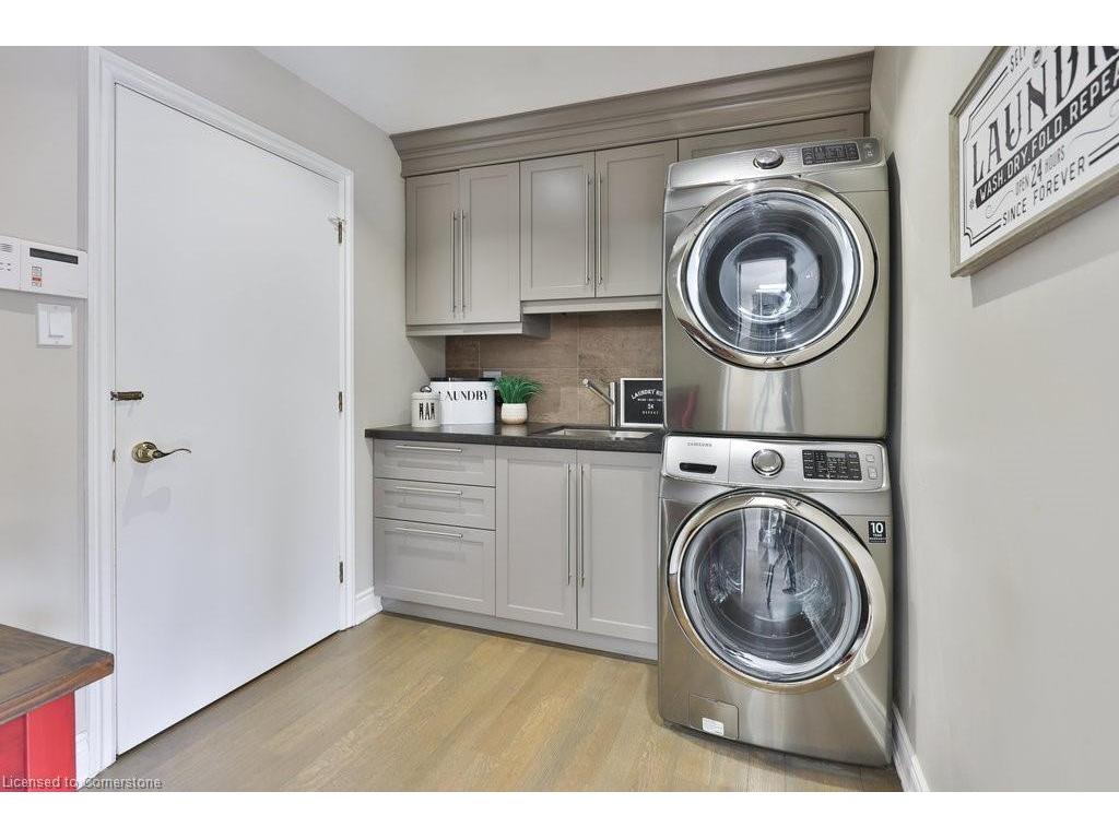 









1292


Contour

Drive,
Mississauga,




ON
L5H 1B2

