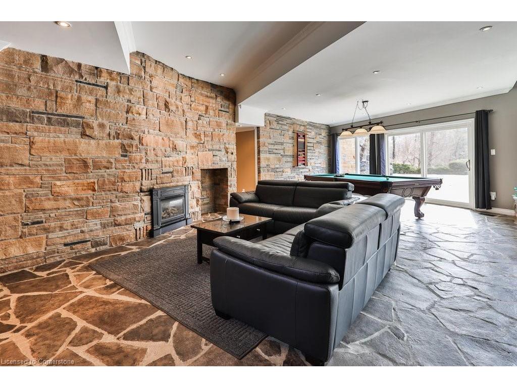 









1292


Contour

Drive,
Mississauga,




ON
L5H 1B2

